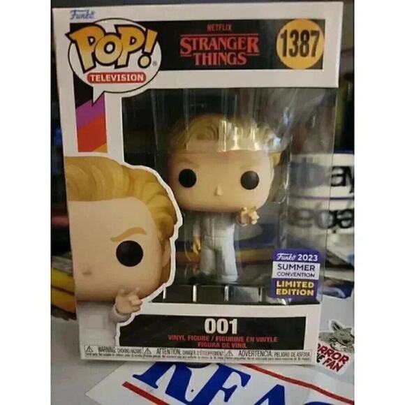 Funko Pop! 001 #1387 2023 Summer Convention Exclusive Vinyl w/Protector AZ - Picture 1 of 6